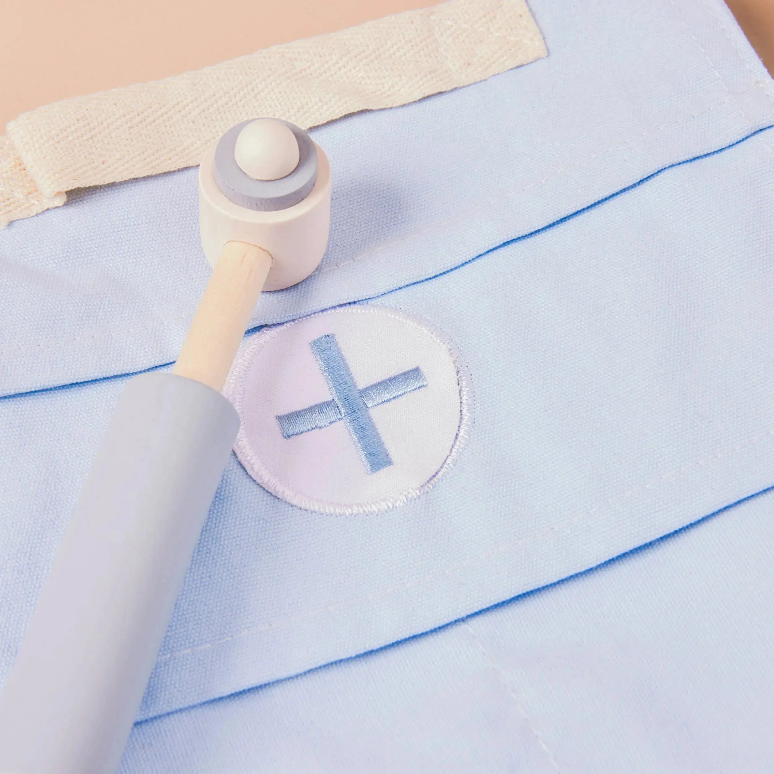 Blaue Arzttasche mit Zubehör des Doktor Rollenspielsets für Kinder