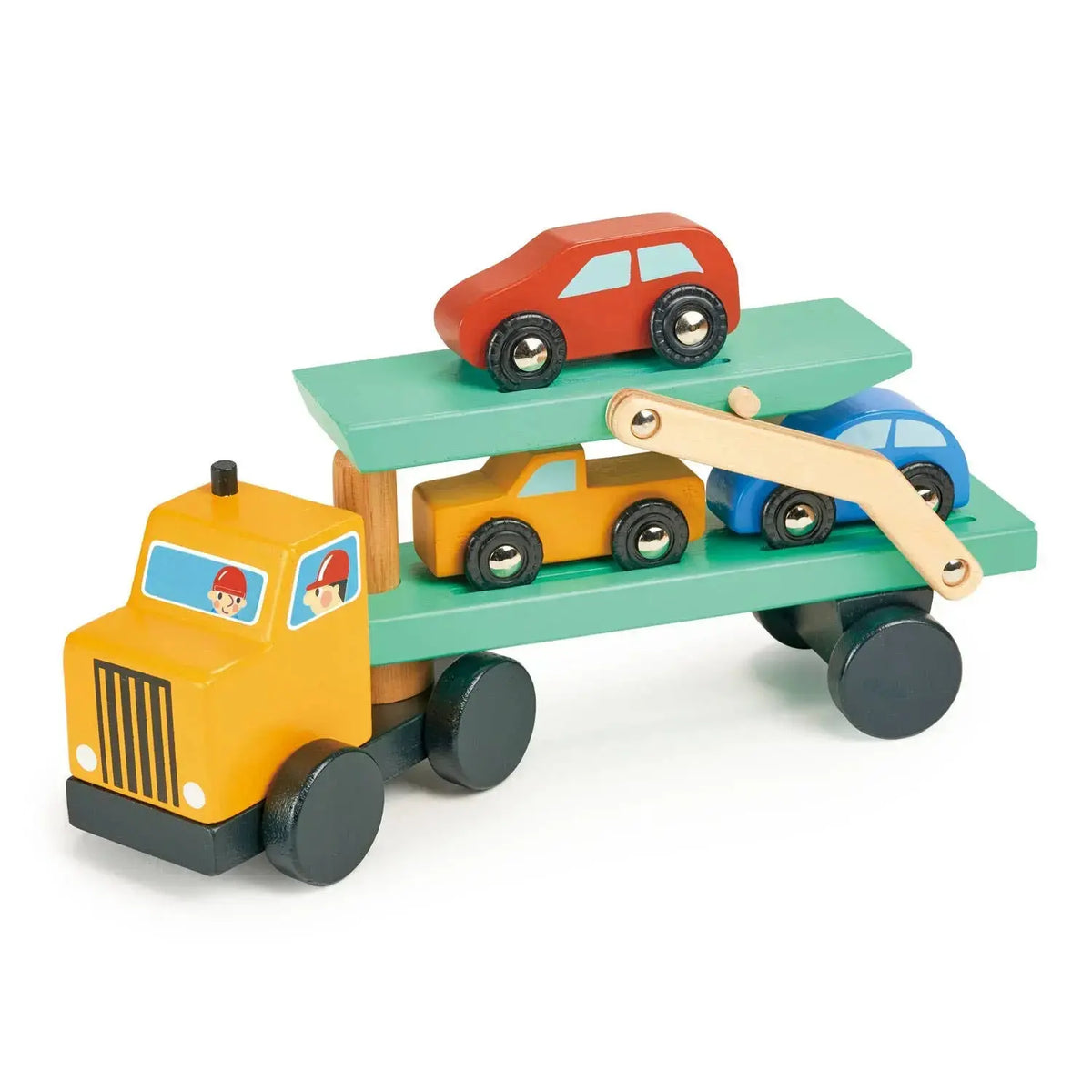 Autotransporter aus Holz mit drei farbigen Autos auf zwei Ladeebenen.