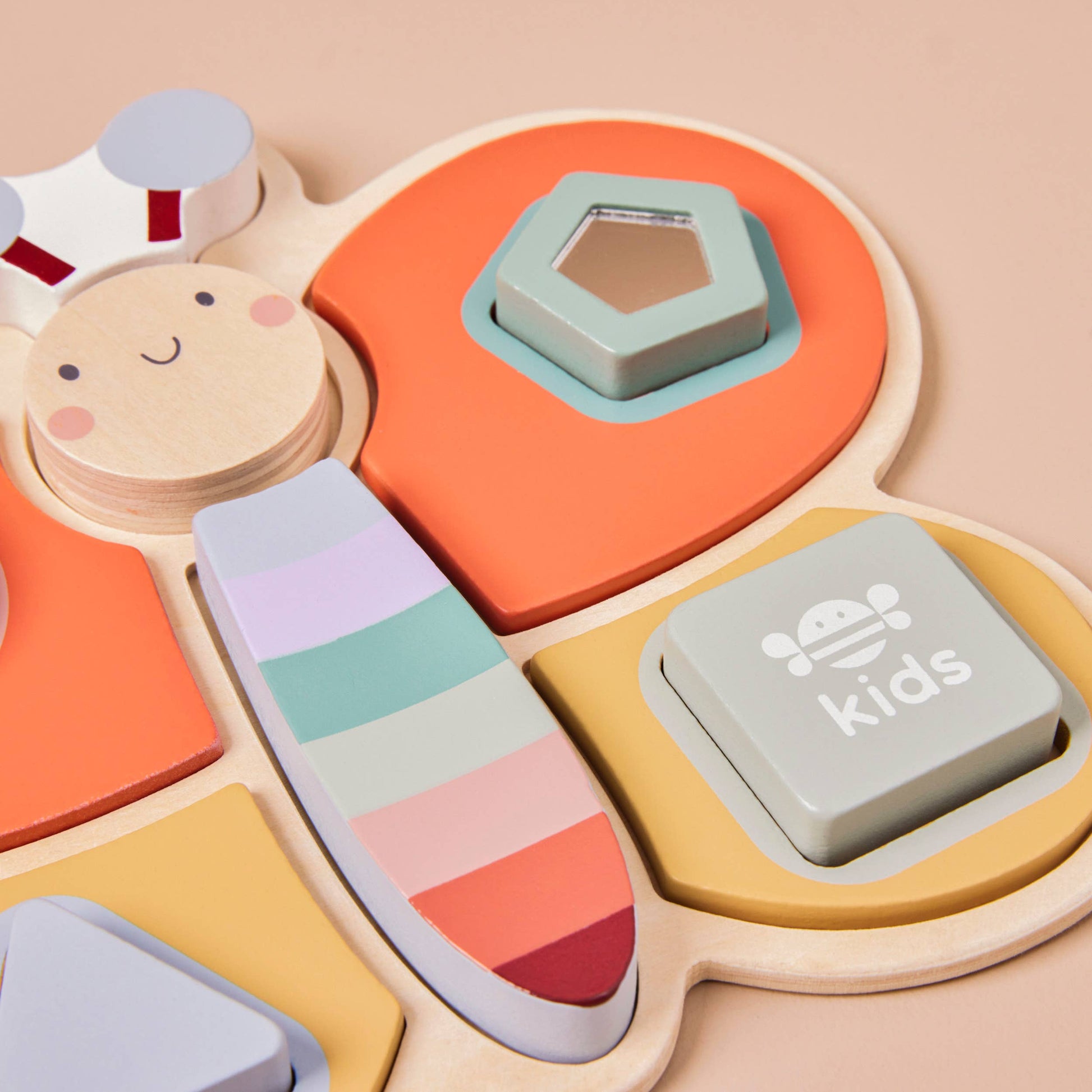 Nachhaltiges Kinder FSC Holz Schmetterlingspuzzle, ab 10 Monaten